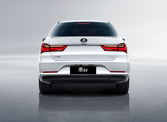El sedán familiar eléctrico puro más vendido de BYD tiene un alcance real ultra largo de 450 km