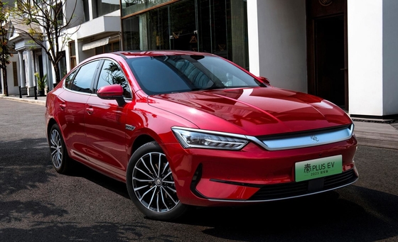 El sedán familiar eléctrico puro más vendido de BYD, Qin más EV, tiene un alcance de 500KM