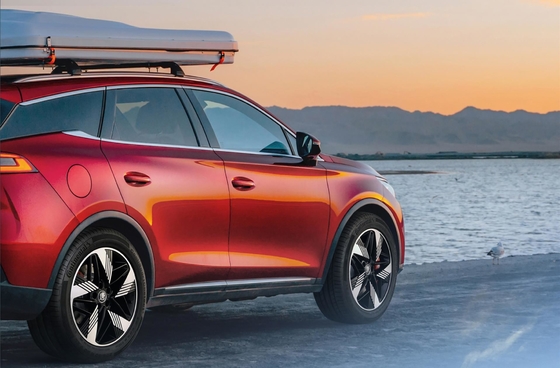 El gran SUV de la ciudad súper híbrido de BYD, Tang Dmi, viene para la disrupción