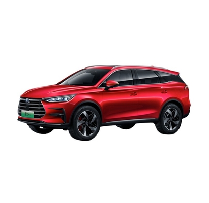 Benchmark de rendimiento: potencia híbrida con una autonomía de 121 km, tracción delantera de lujo BYD SUV Tang DMI